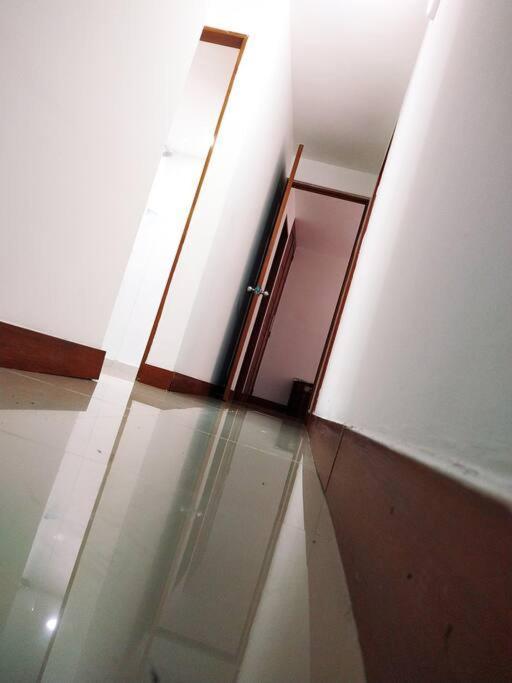 Apartamento Comodo Y Moderno, La Mejor Ubicacion, Cerca Al Metro Tranvia Apartment